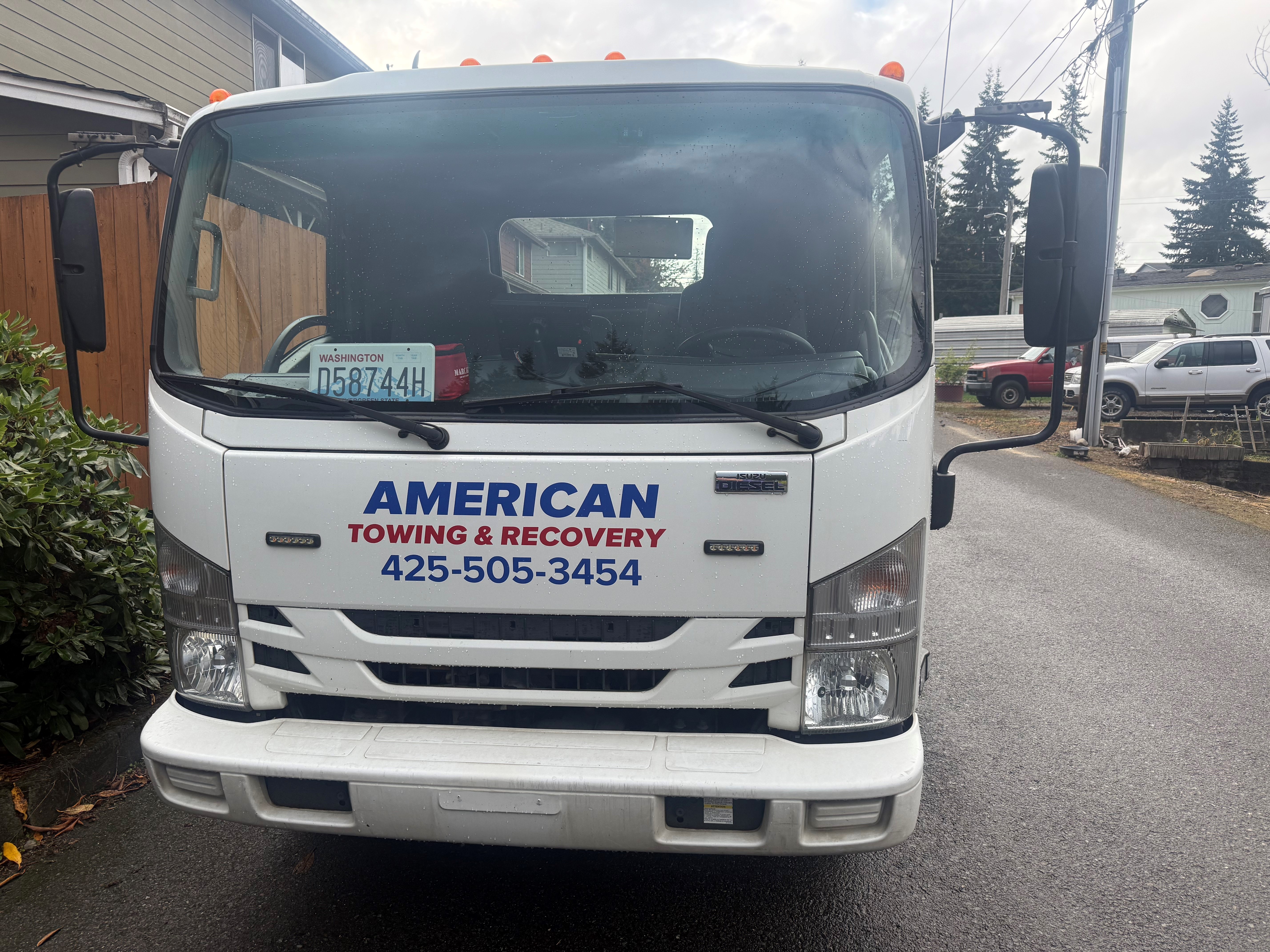 24 hour emergency towing service Lynnwood washington